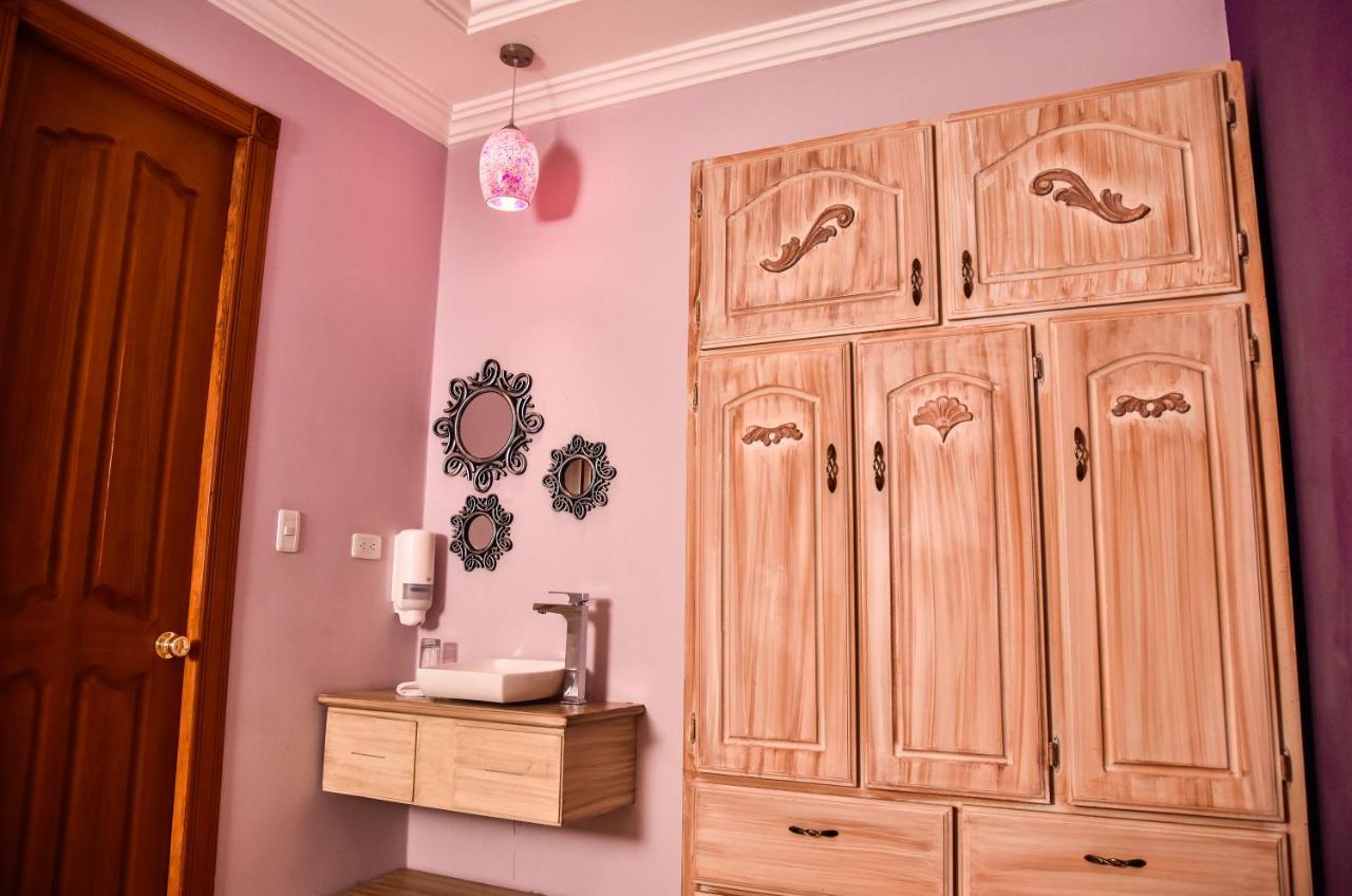 Hotel Boutique Casa Ruth En Cuenca Esterno foto
